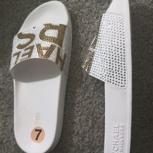 NWOT Michael Kors Embellished Gilmore Pool Slides